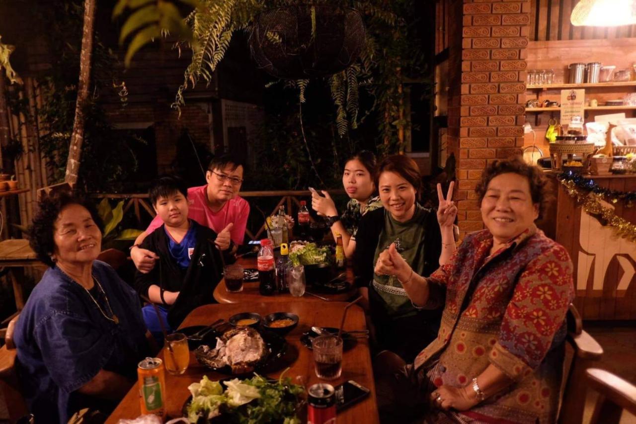 Ashi Guesthouse Chiangdao Чіанґдау Екстер'єр фото