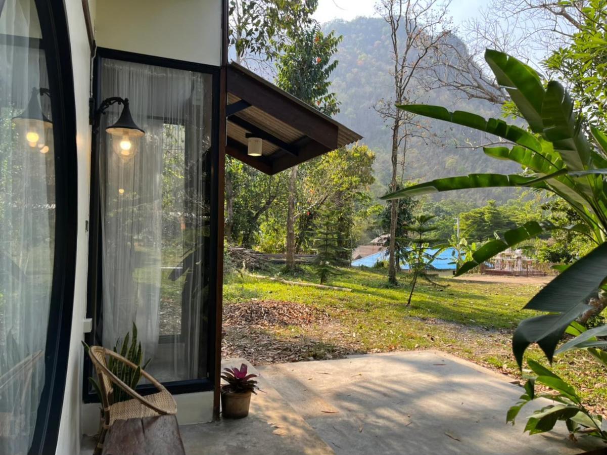 Ashi Guesthouse Chiangdao Чіанґдау Екстер'єр фото