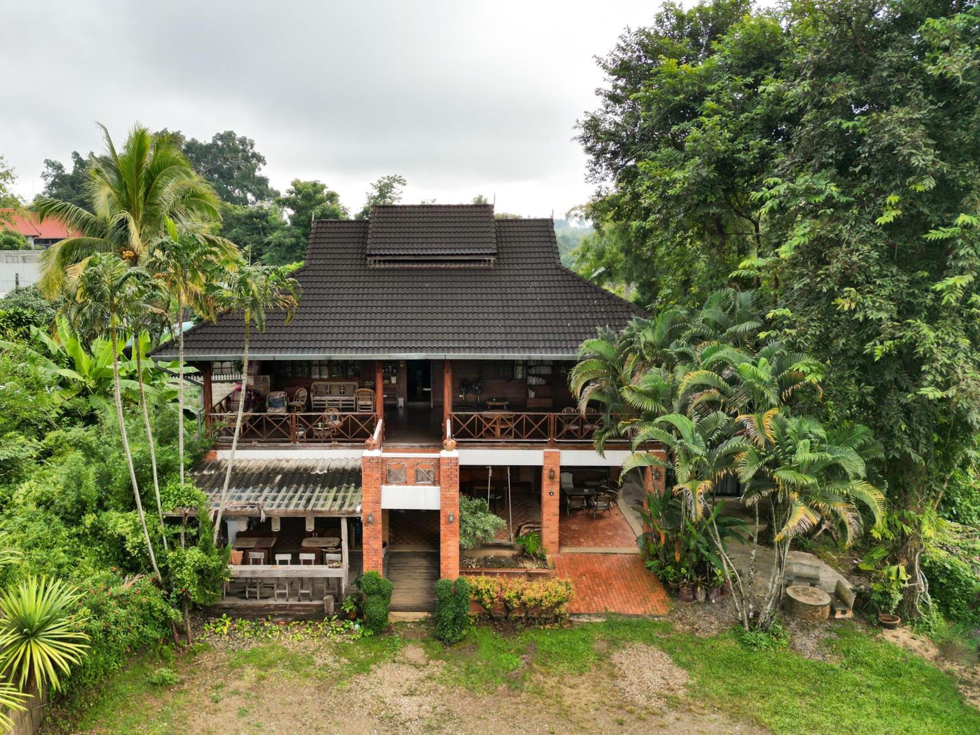 Ashi Guesthouse Chiangdao Чіанґдау Екстер'єр фото