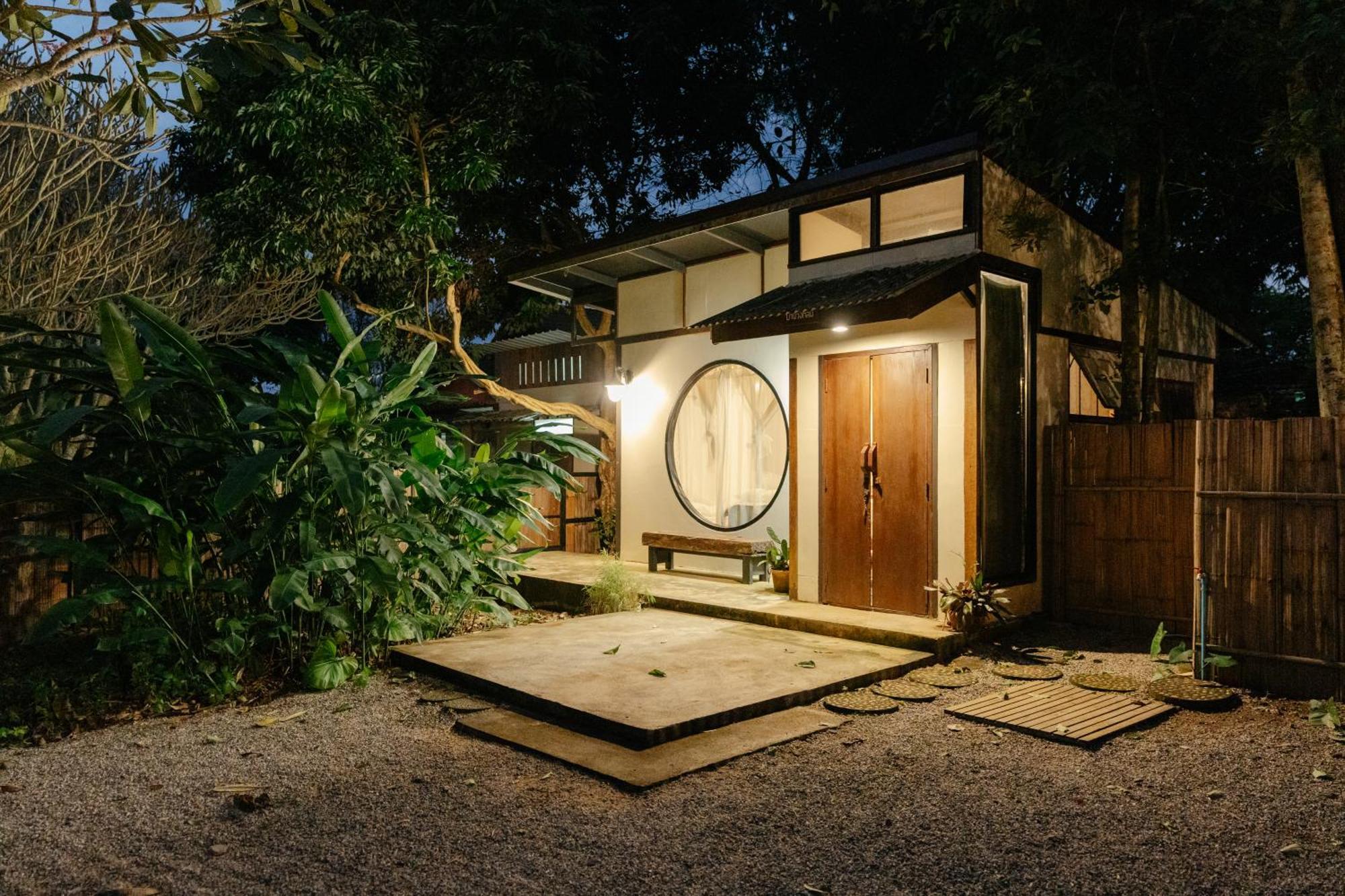 Ashi Guesthouse Chiangdao Чіанґдау Екстер'єр фото
